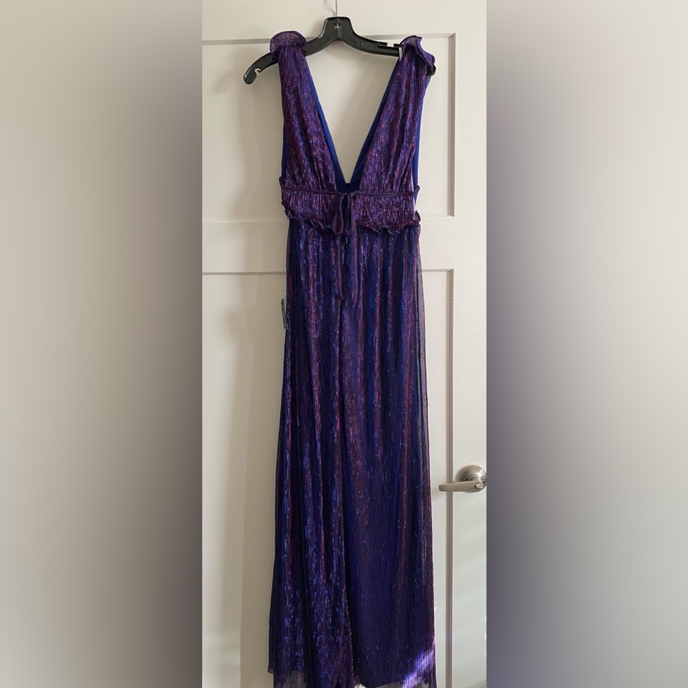 TAGS ON - LULUS SHIMMER BLUE/PINK MAXI DRESS. SIZE S - Picture 4 of 5